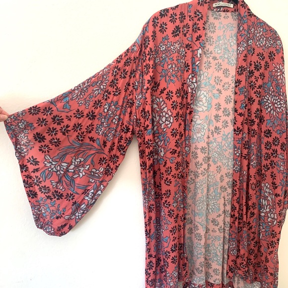 Novella Royale Tops - Novella Royale Hitchhiker Kimono Rosette Gardenia